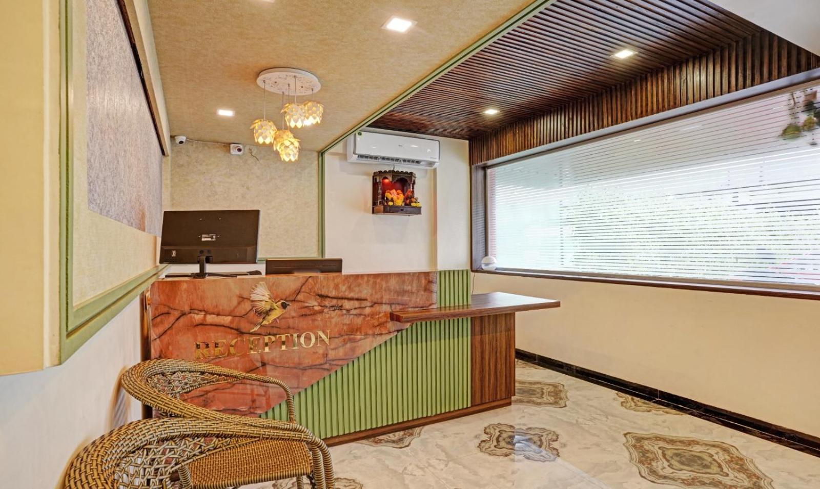 Glitz Hotels Golden Birds - Mahape, Navi Mumbai Exterior photo